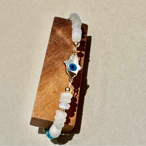Mother of Pearl hand of Fatima 🪬 Hamsa Evil Eye 🧿 Bracelet - Picture 3 of 9